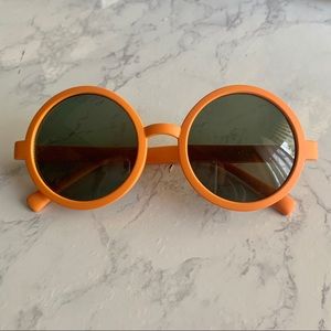 Orange Round Sunglasses 🕶